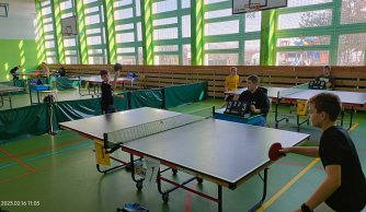 Sukces uczniów w powiatowych zawodach w drużynowym tenisie stołowym