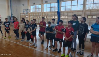 Zawody w drużynowym tenisie stołowym