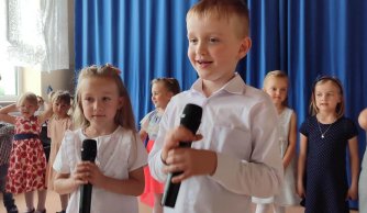 "Wszystkie kwiaty dla mamy i taty”