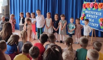 "Wszystkie kwiaty dla mamy i taty”