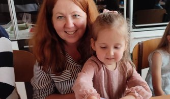 "Wszystkie kwiaty dla mamy i taty”