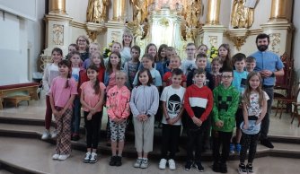 Pielgrzymka uczniów klasy III z rodzicami do Krasnobrodu