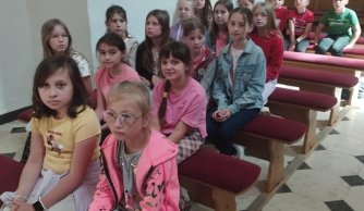 Pielgrzymka uczniów klasy III z rodzicami do Krasnobrodu
