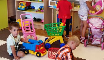 „Razem w przedszkolu” - adaptacyjny tydzień w grupie dzieci 3-4-letnich.