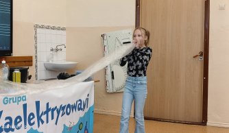 „Zasady fizyczne czy kwasy chemiczne”