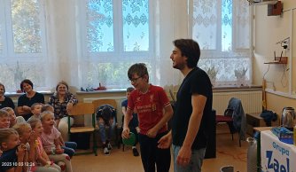 „Zasady fizyczne czy kwasy chemiczne”