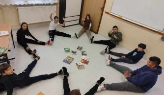 Cała szkoła czyta! – relacja z pewnego zwykłego szkolnego dnia z niezwykłymi przerwami międzylekcyjnymi