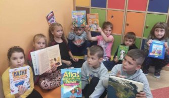 Cała szkoła czyta! – relacja z pewnego zwykłego szkolnego dnia z niezwykłymi przerwami międzylekcyjnymi