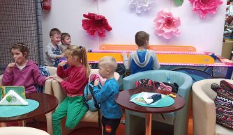 Wyjazd dzieci na spektakl do Biłgoraja