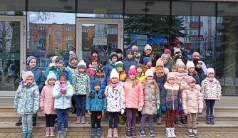 Wyjazd dzieci na spektakl do Biłgoraja