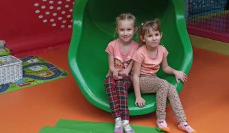 Wyjazd dzieci na spektakl do Biłgoraja