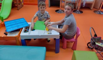 Wyjazd dzieci na spektakl do Biłgoraja