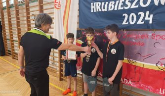 Z małej szkoły na podium wojewódzkie