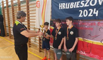 Z małej szkoły na podium wojewódzkie
