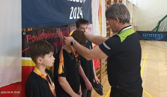 Z małej szkoły na podium wojewódzkie