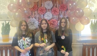 Z życzeniami dla wszystkich kobiet 