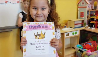 Z życzeniami dla wszystkich kobiet 