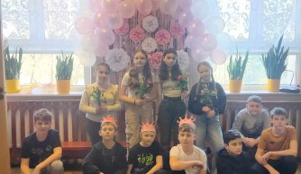 Z życzeniami dla wszystkich kobiet 