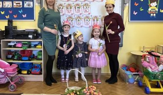 Z życzeniami dla wszystkich kobiet 