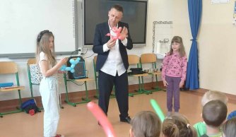 "Hokus-pokus, czary-mary..." - występ iluzjonisty