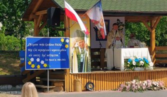 Obchody XVI rocznicy nadania naszej szkole imienia Jana Pawła II 