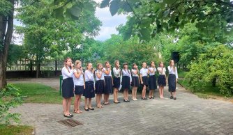 Szkolny chórek z wizytą w Domu Kombatanta w Biłgoraju