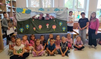 "Starsi czytają młodszym" - piątoklasiści z wizytą u przedszkolaków  