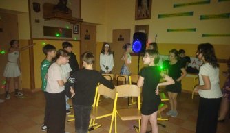 Dyskoteka andrzejkowa klas IV-VIII