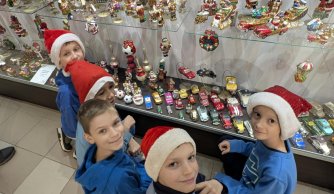 Wycieczka do Muzeum Bombki Choinkowej w Nowej Dębie