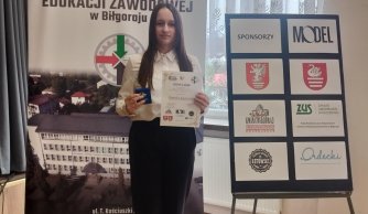 Kamila Kamińska w finale Powiatowego Konkursu Ortograficznego &#34;Żółty Orzech&#34; 