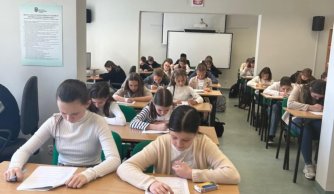 Weronika i Maja w etapie regionalnym konkursu czytelniczego &#34;Czy znasz...?&#34; 