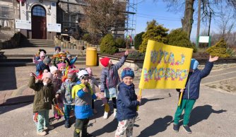 Przedszkolaki przywołują wiosnę!