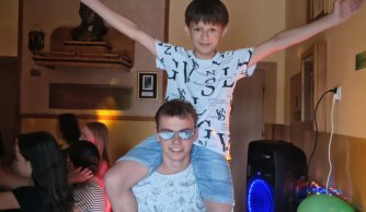 Dyskoteka szkolna – taneczna zabawa na zakończenie roku!