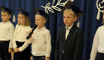 Ślubowanie uczniów klasy pierwszej