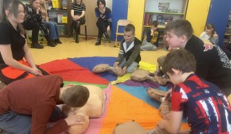 Gdy liczy się każda sekunda – spotkanie z ratownikiem medycznym