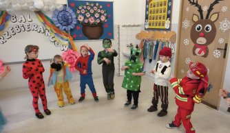 Jak co roku w karnawale, dzieci bawią się wspaniale