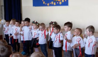 Patriotycznie i historycznie – szkolne obchody 3 Maja