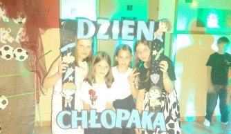 Niezapomniana zabawa i taneczne emocje! Za nami dyskoteka z okazji Dnia Chłopaka